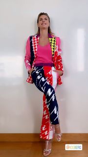 Martina Colombari feet photo thumbnail