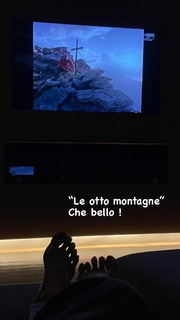 Martina Colombari feet photo thumbnail