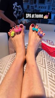 Martina Colombari feet photo 2