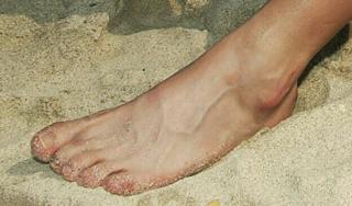 Martina Hingis feet photo thumbnail