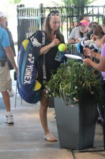 Martina Hingis feet photo thumbnail