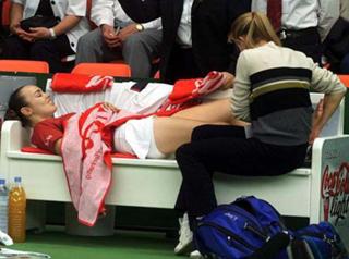 Martina Hingis feet photo thumbnail