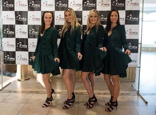 Martina Hingis feet photo thumbnail