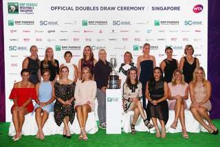 Martina Hingis feet photo thumbnail
