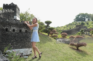 Martina Hingis feet photo thumbnail