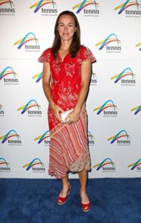Martina Hingis feet photo thumbnail