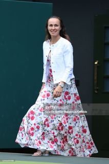 Martina Hingis feet photo 15