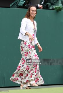 Martina Hingis feet photo 12