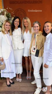 Martina Hingis feet photo 4
