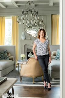 Martina McBride feet photo thumbnail
