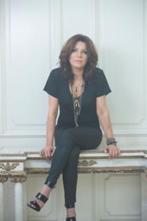 Martina McBride feet photo thumbnail