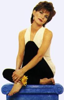 Martina McBride feet photo thumbnail