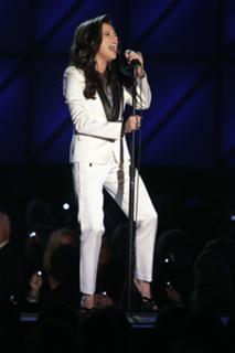 Martina McBride feet photo thumbnail