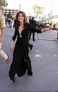 Martina McBride feet photo thumbnail