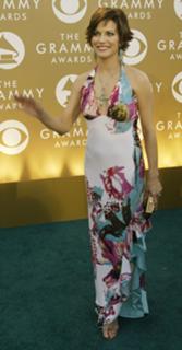 Martina McBride feet photo thumbnail