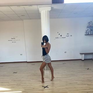 Martina Miliddi feet photo 8