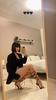 Martina Miliddi feet photo 8
