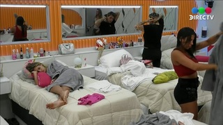 Martina Pereyra feet photo 7