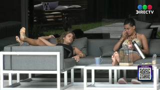 Martina Pereyra feet photo 12