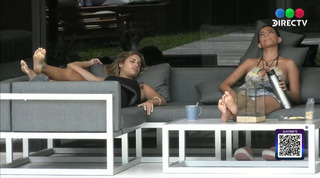Martina Pereyra feet photo 11