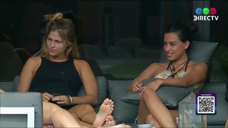 Martina Pereyra feet photo 10