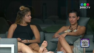 Martina Pereyra feet photo 9