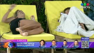 Martina Pereyra feet photo 13