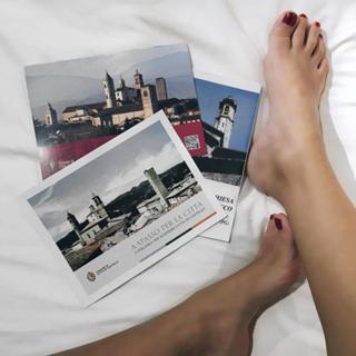 Martina Pinto feet photo 9