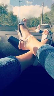Martina Pinto feet photo 10