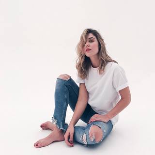 Martina Pinto feet photo 4