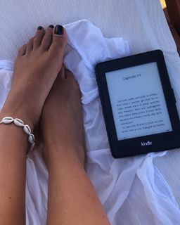 Martina Pinto feet photo 14