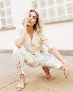 Martina Pinto feet photo 2
