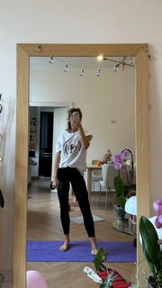 Martina Pinto feet photo 10