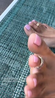 Martina Pinto feet photo 5