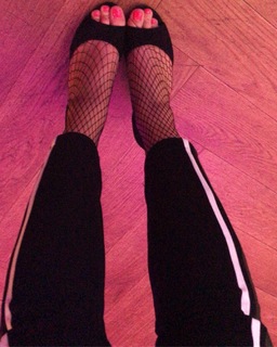 Martina Reuter feet photo thumbnail