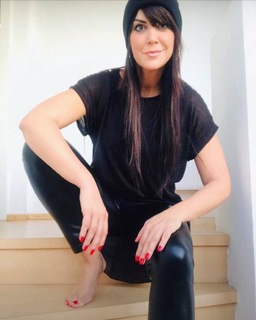 Martina Reuter feet photo thumbnail