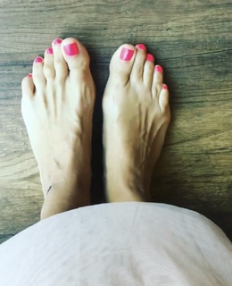 Martina Reuter feet photo thumbnail