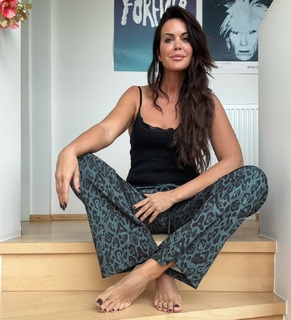 Martina Reuter feet photo thumbnail