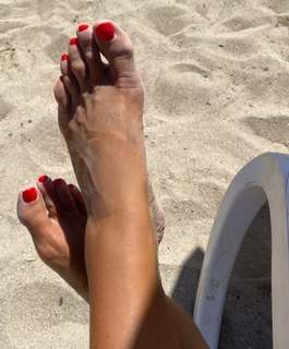 Martina Reuter feet photo thumbnail