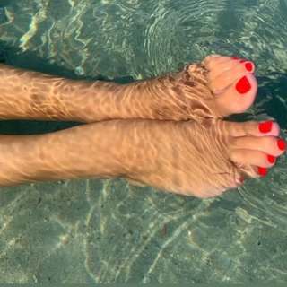 Martina Reuter feet photo thumbnail