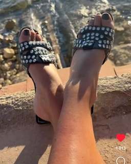 Martina Reuter feet photo thumbnail