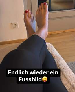 Martina Reuter feet photo thumbnail