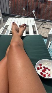 Martina Reuter feet photo thumbnail