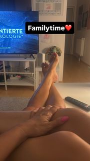 Martina Reuter feet photo thumbnail