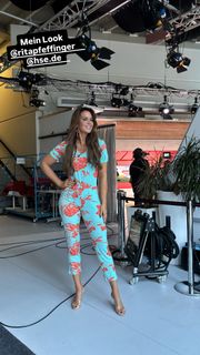 Martina Reuter feet photo thumbnail