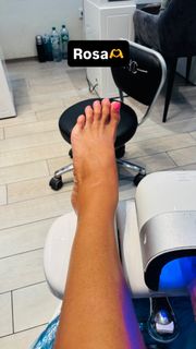 Martina Reuter feet photo thumbnail