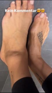 Martina Reuter feet photo thumbnail