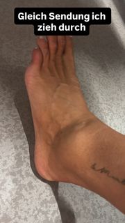 Martina Reuter feet photo thumbnail