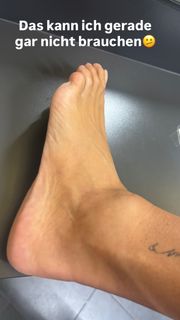 Martina Reuter feet photo thumbnail