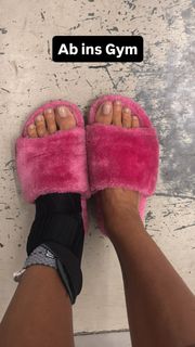 Martina Reuter feet photo thumbnail